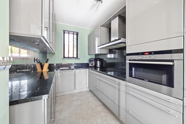 Medium property photo - Van Baaklaan 50, 2493 CG Den Haag